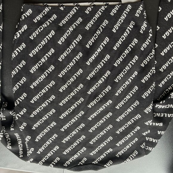 NWT Balenciaga Crewneck Pullover Knit Sweater Black White Mini Logo Allover - Picture 7 of 10